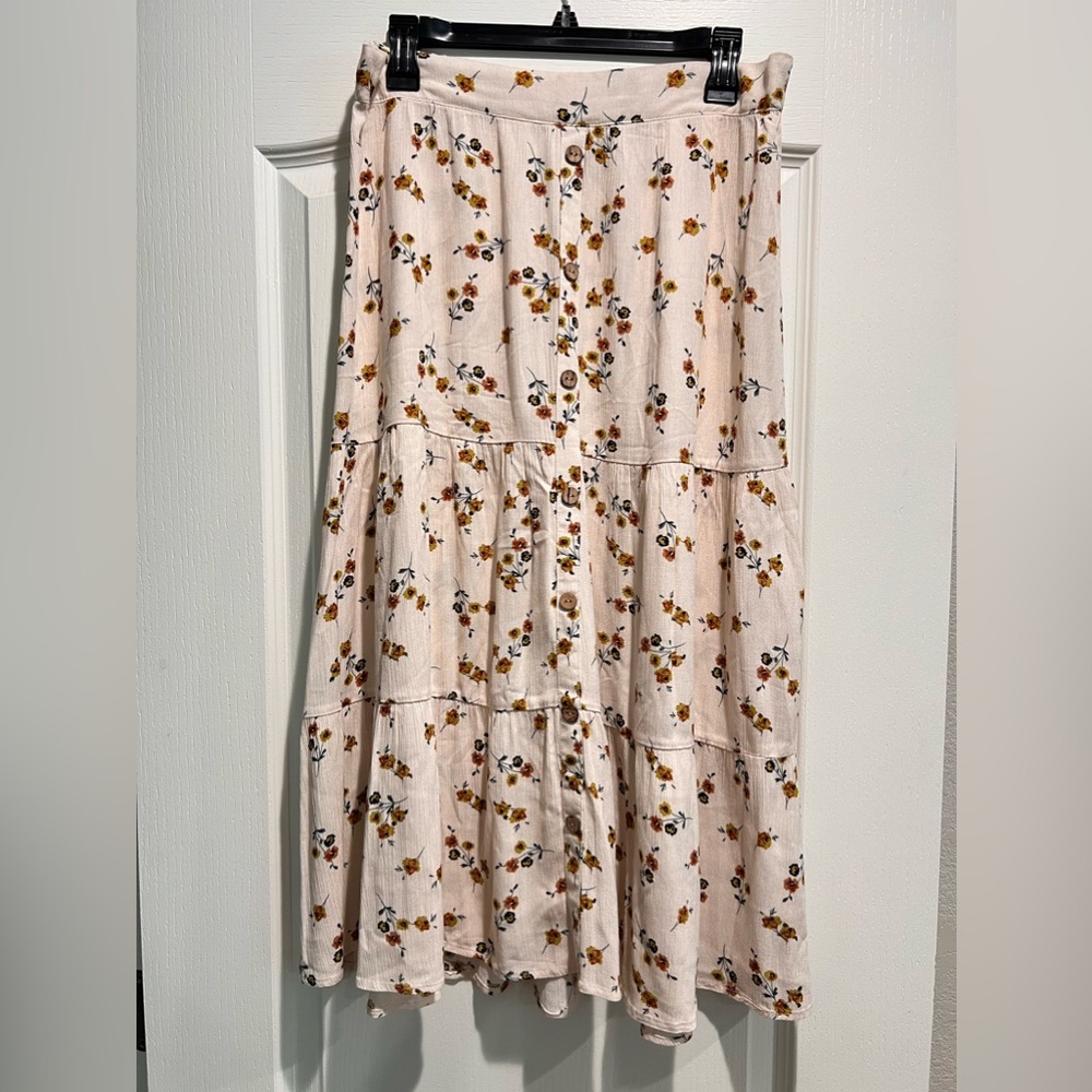 Beccal Midi Cream Floral Skirt